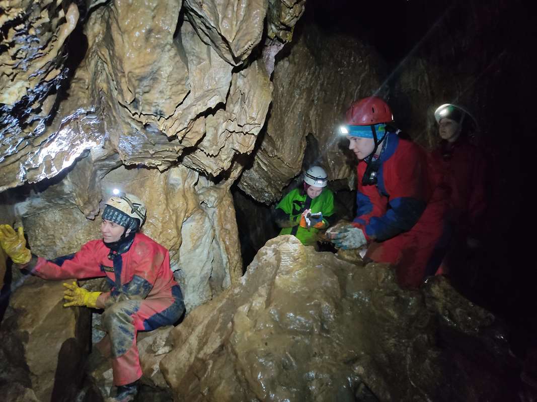 2021-05 Топосъёмка в Катниковской пещере