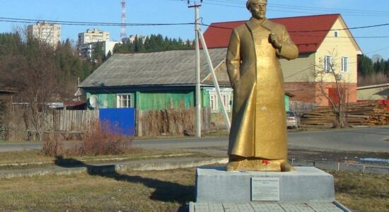 «Круговорот» памятников